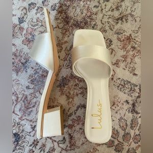 White Satin Heels🤍